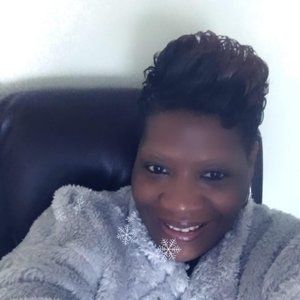 Meet your Posher, Corrine